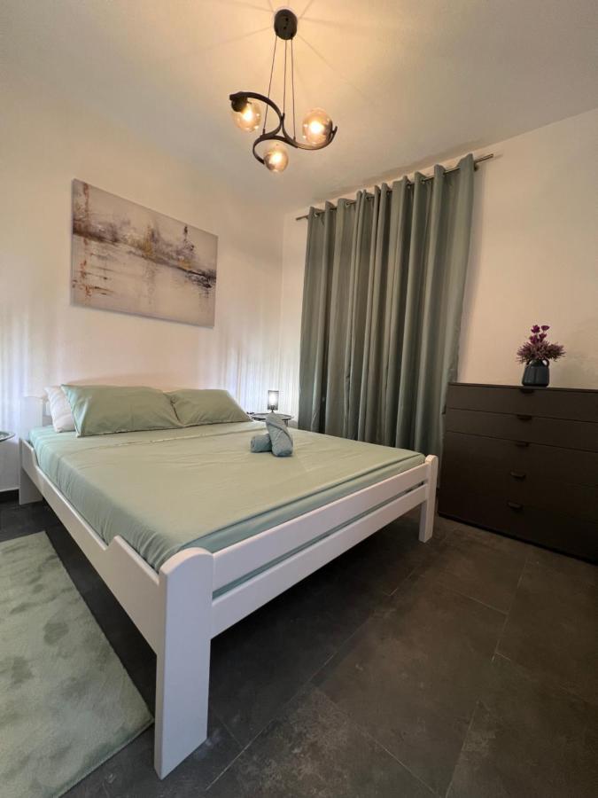 Apartment Marteli Тиват Екстер'єр фото